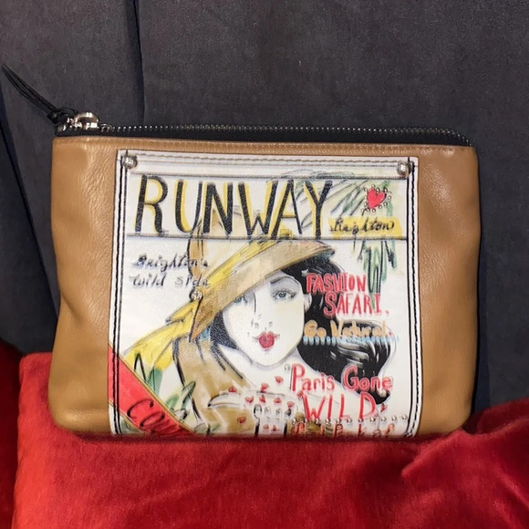 Brighton Couture  Fashionista Runway Tan zipper leather clutch - Picture 3 of 12